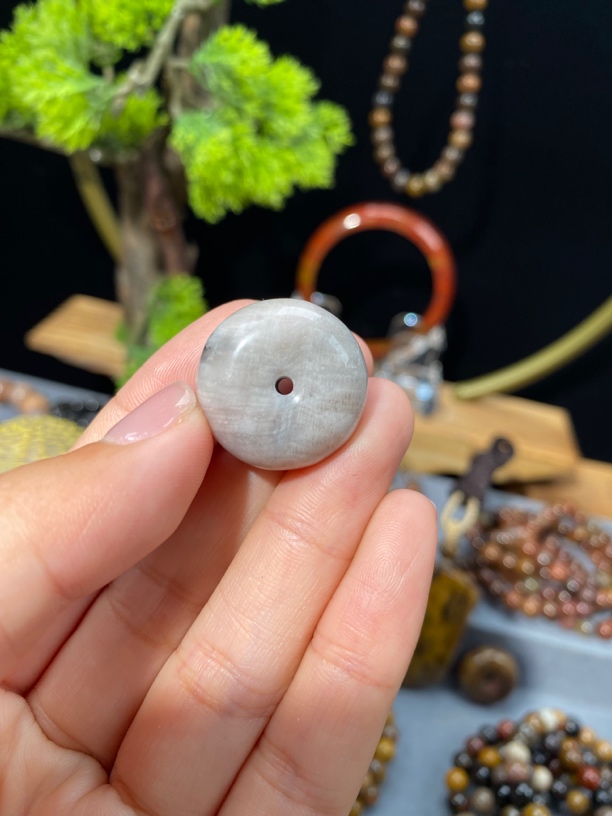 天然北票树化玉吊坠