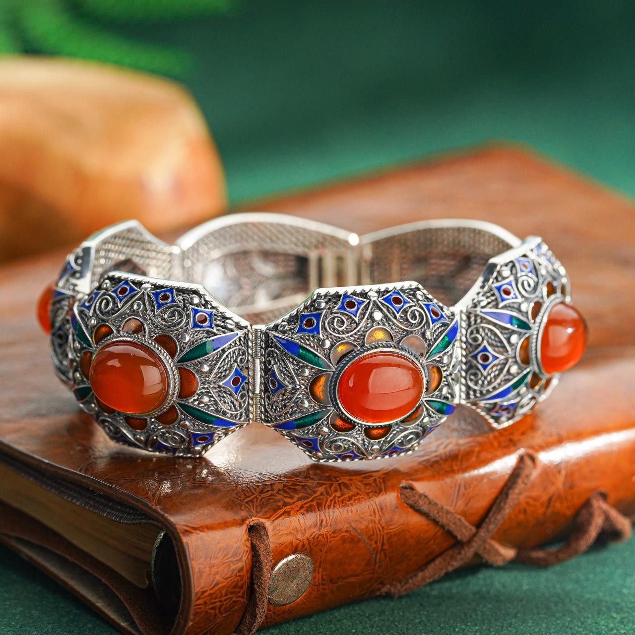 九乐掐丝玛瑙花朵卡扣手镯