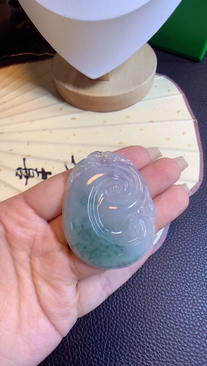 【闪购商品】翡翠颈饰未镶嵌如意