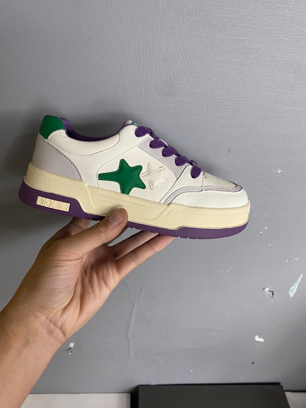 四季款时尚潮流休闲真皮女鞋