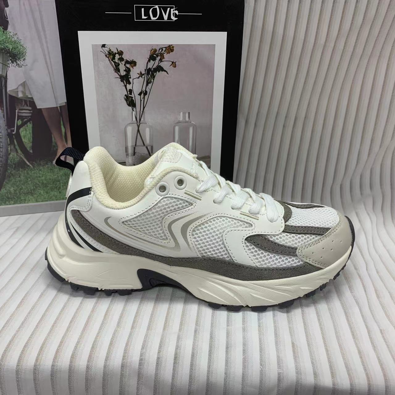 D531（运动码）女鞋 时尚经典百搭舒适轻便低帮系带休闲运动1仓