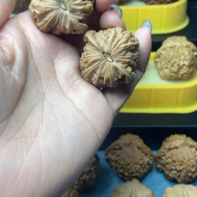 【闪购商品】文玩核桃吊坠3*_