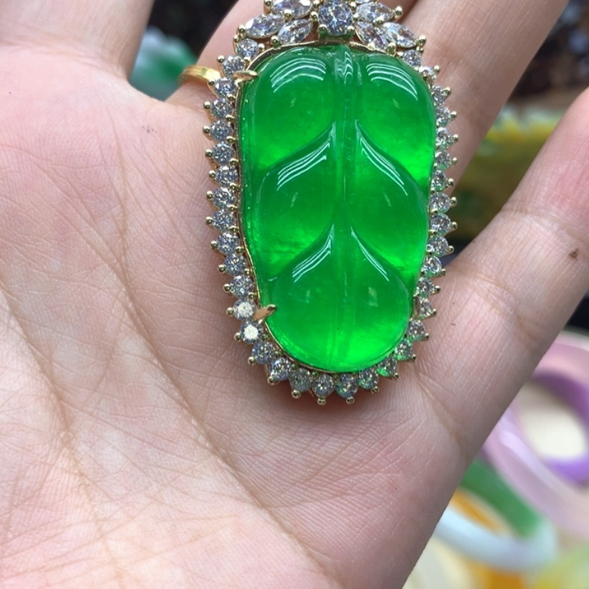 【闪购商品】翡翠颈饰未镶嵌吊坠