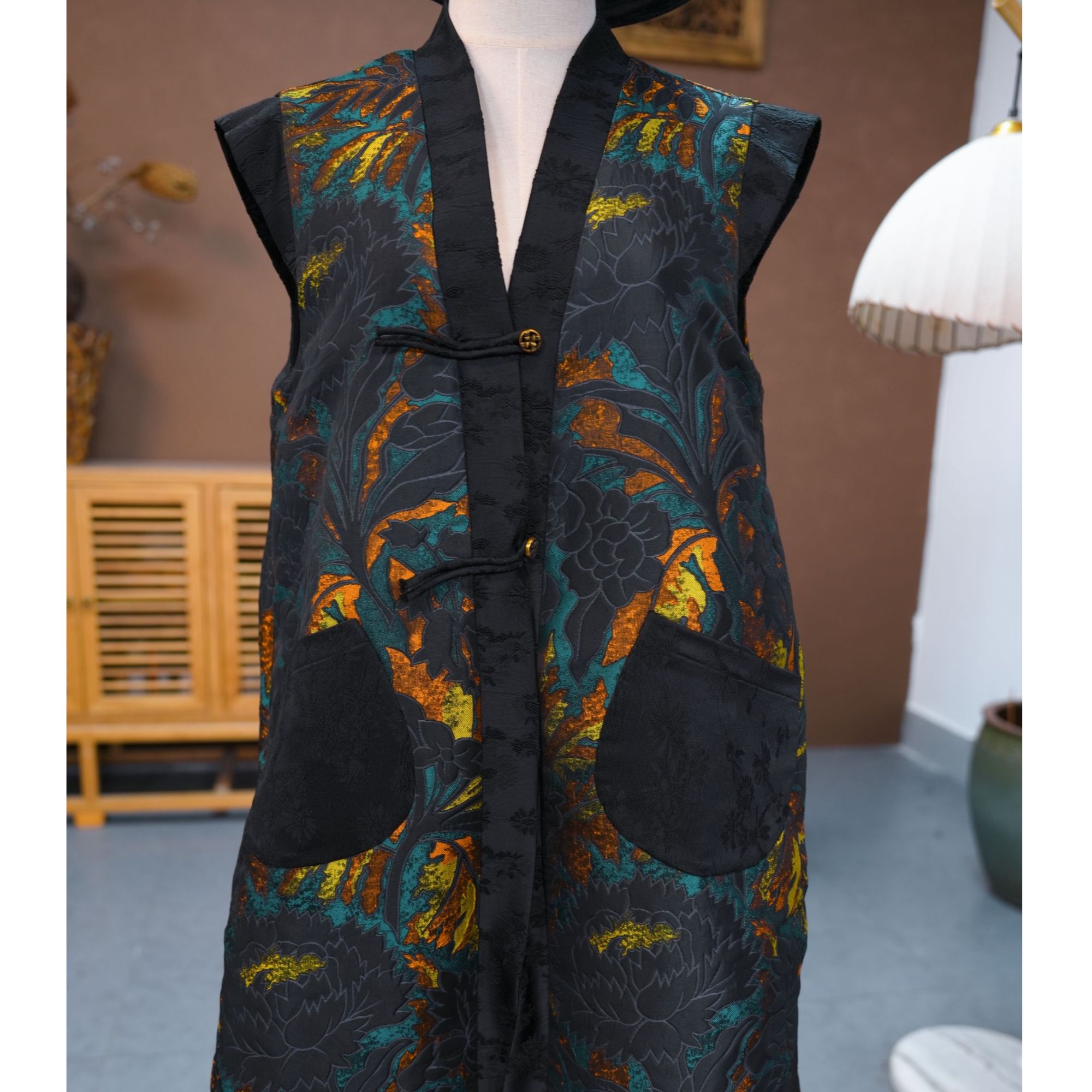 L25-W077【油画世界】【雅丹】秋季新款新中式长马甲时尚百搭洋气气质