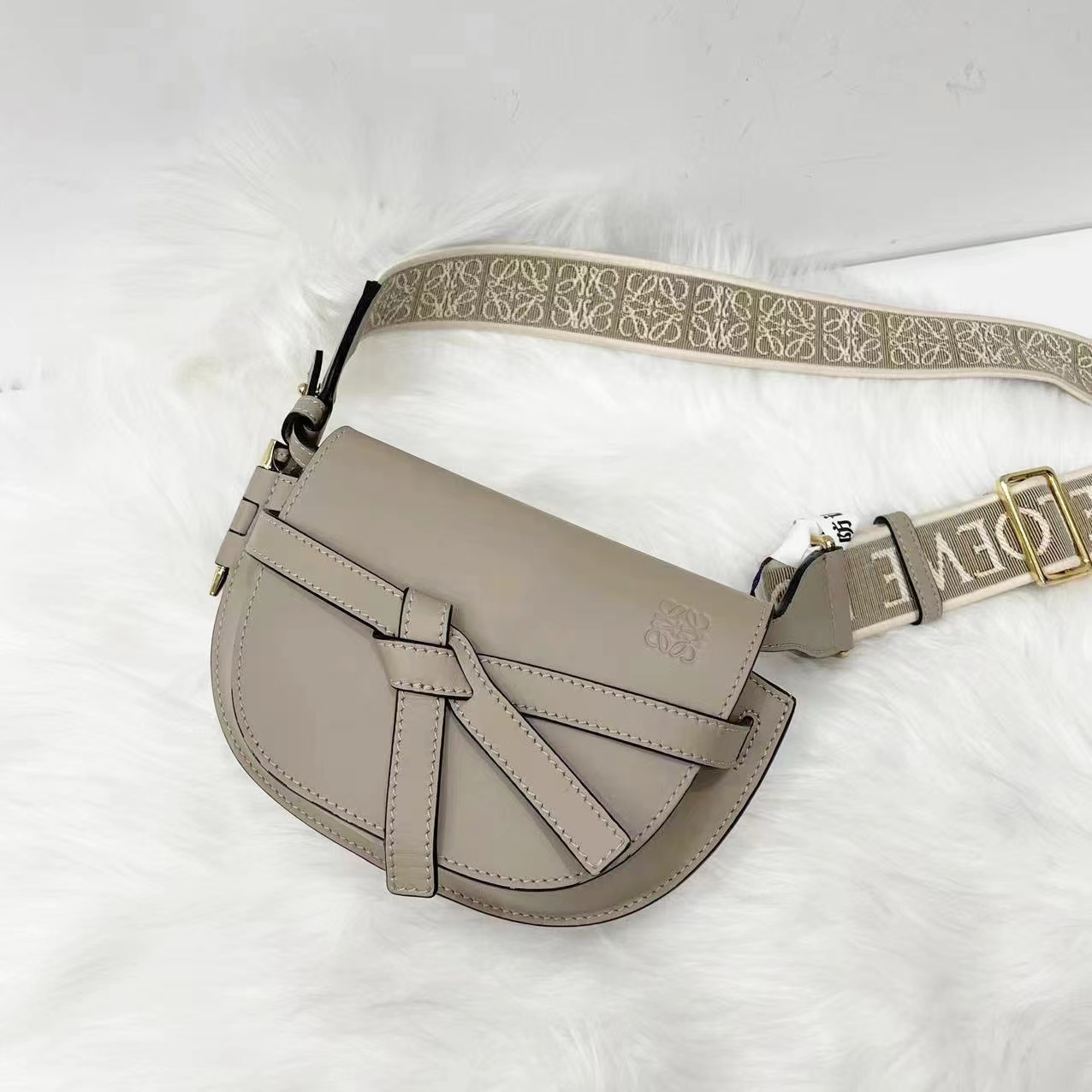 99新 LOEWE/罗意威 沙色大象灰mini马鞍包gate宽肩带斜挎包/肩包