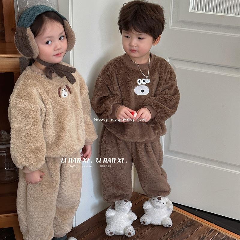 儿童衣服秋冬套装幼儿洋气加厚保暖保毛绒帅气潮服男宝女童睡衣