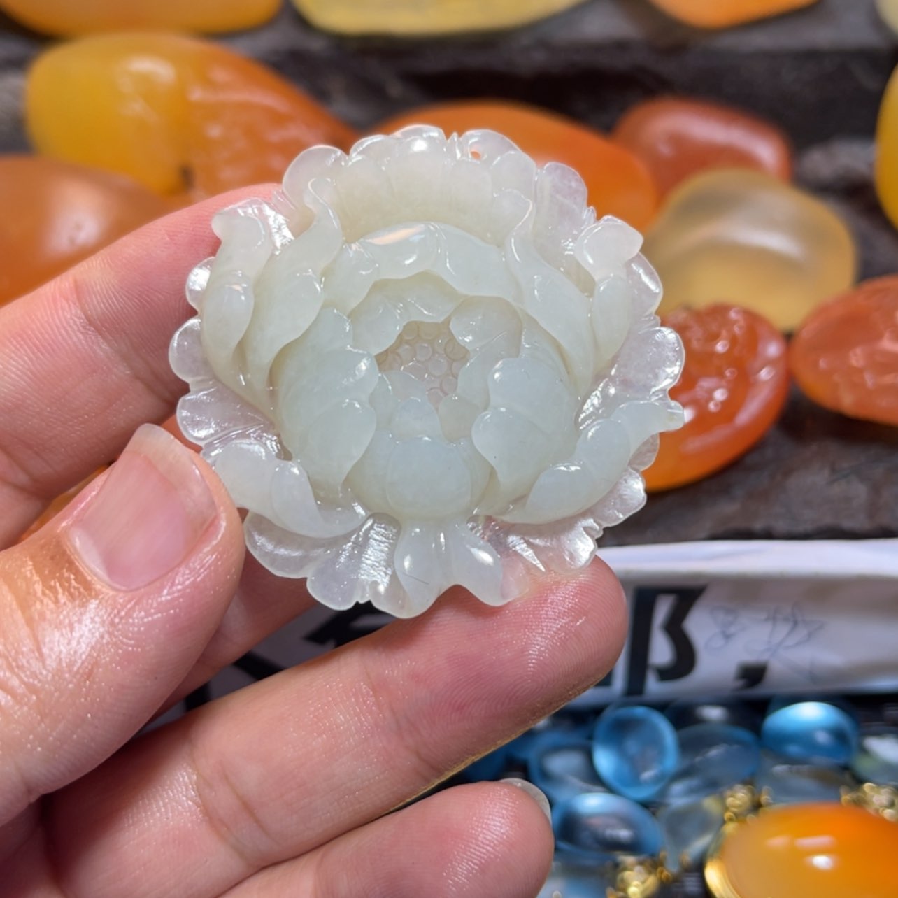 【闪购商品】石英质玉挂件未镶嵌维**阿