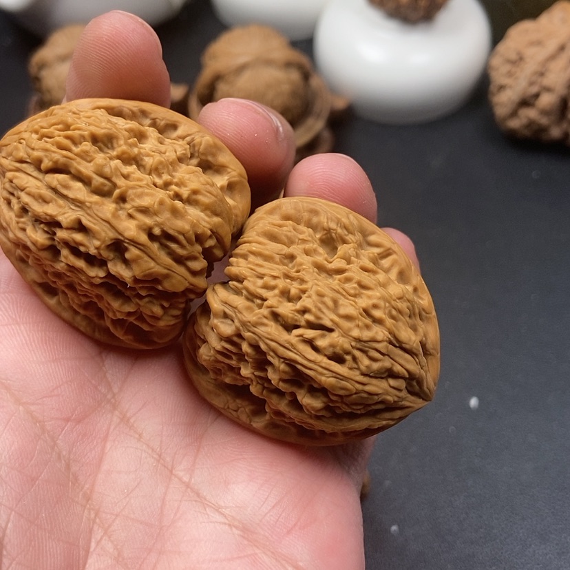 【闪购商品】木质核雕潜*