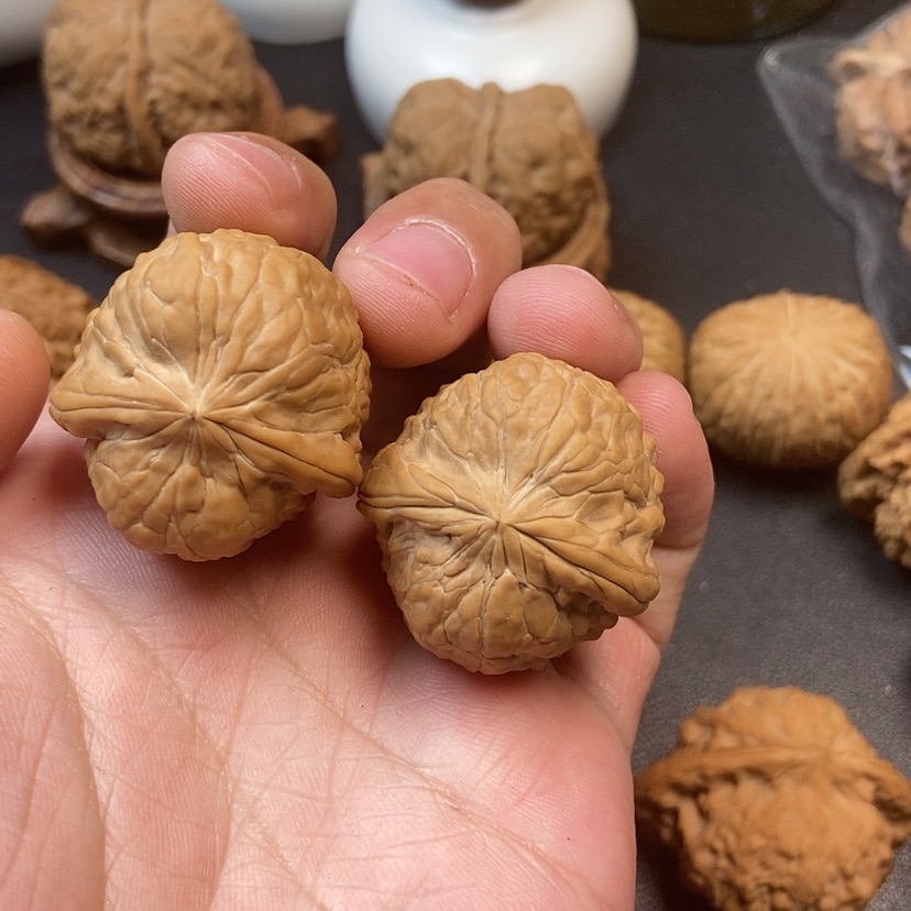 【闪购商品】木质核雕O****E吸金售