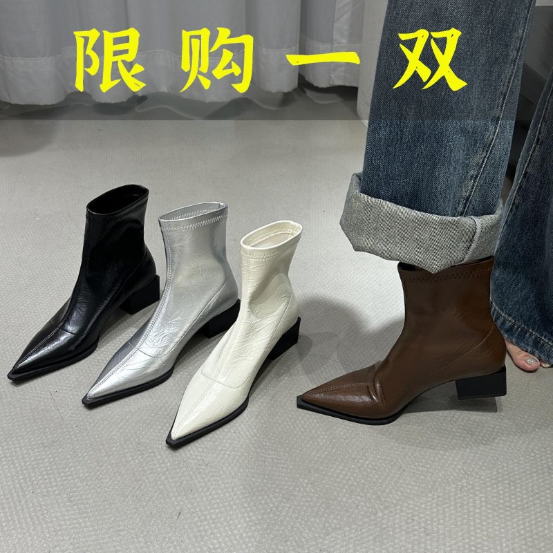 百丽纯爱2023新品不累脚软皮好穿短靴瘦瘦靴弹力粗跟低跟尖头百