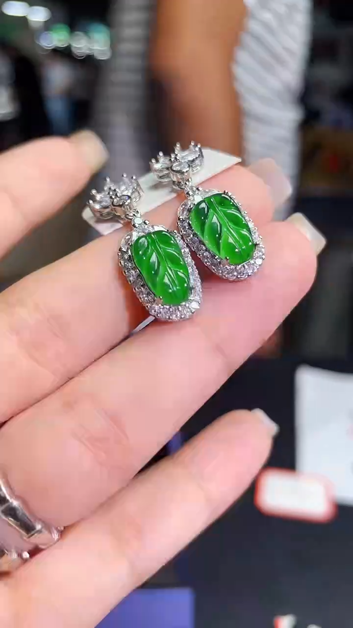 【闪购商品】定制翡翠未镶嵌多样性发货拍一发一