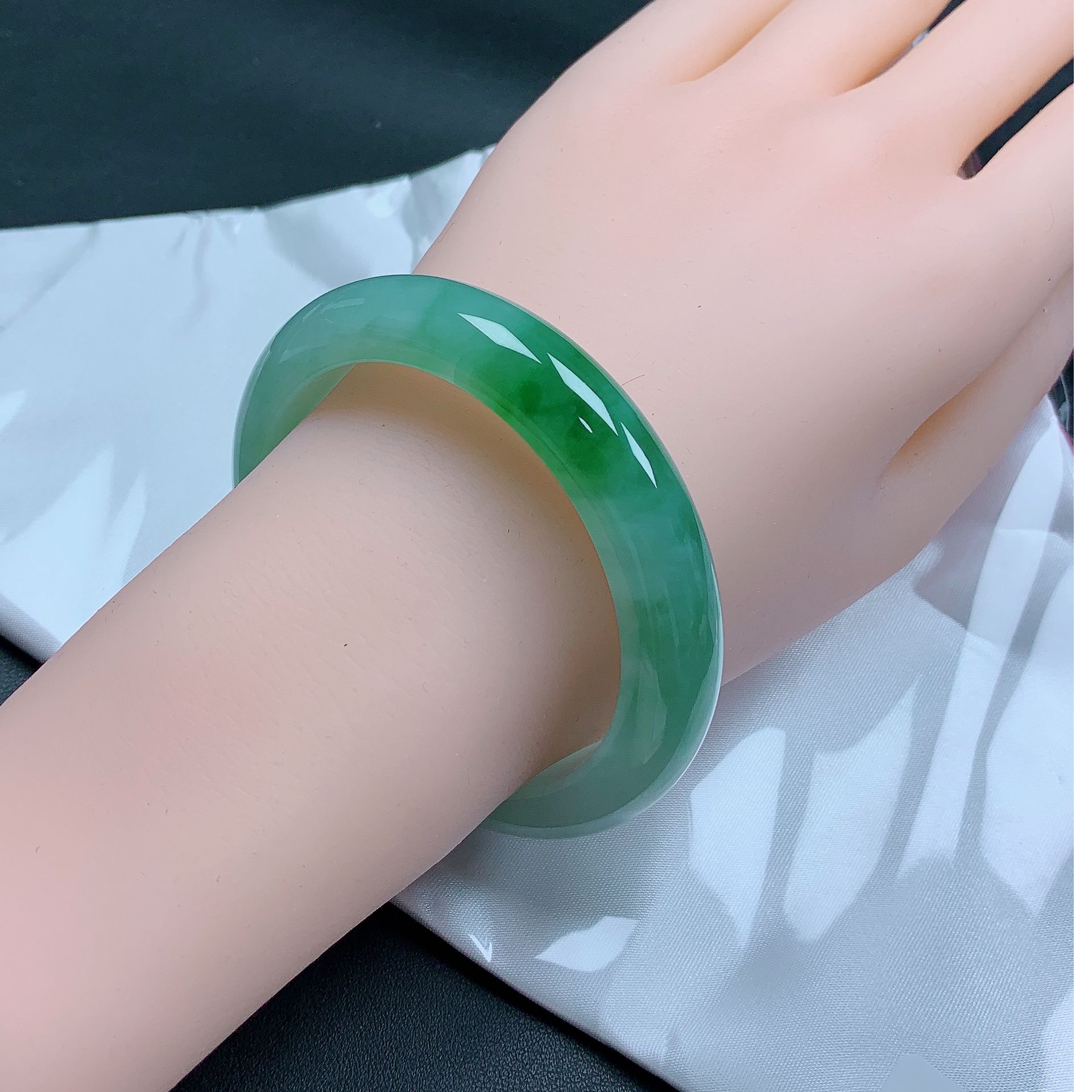 56圈冰胶飘阳绿花起冰起胶老坑料老种水纯天然缅甸A货翡翠