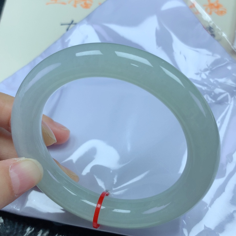 【闪购商品】翡翠手镯未镶嵌彩*