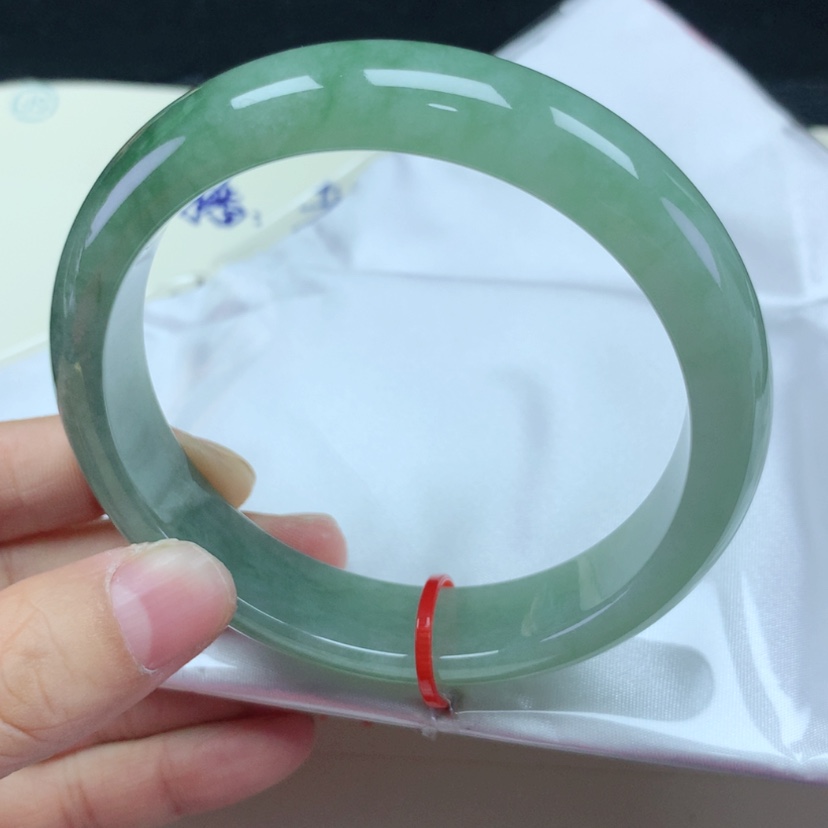 【闪购商品】翡翠手镯未镶嵌建****)