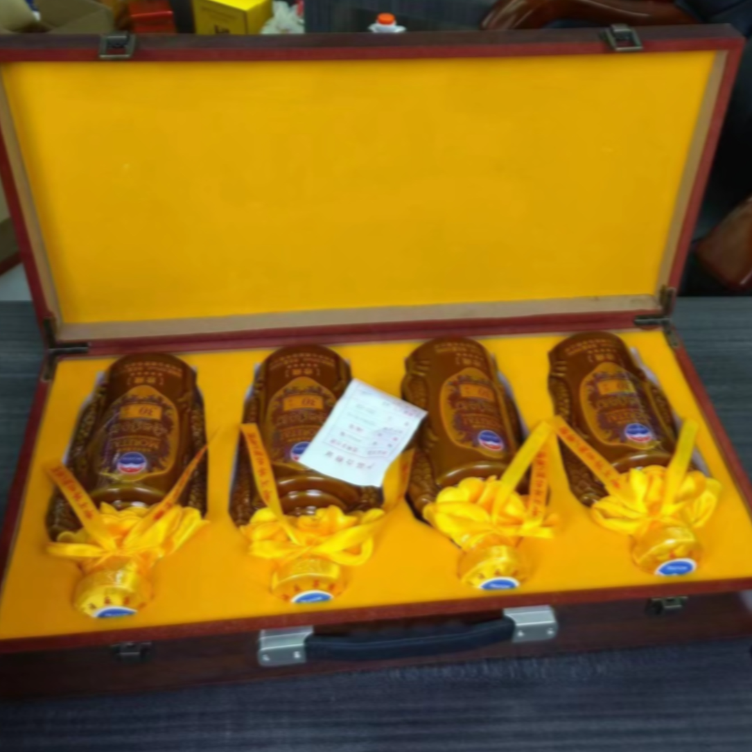 30陈 木箱 四瓶装