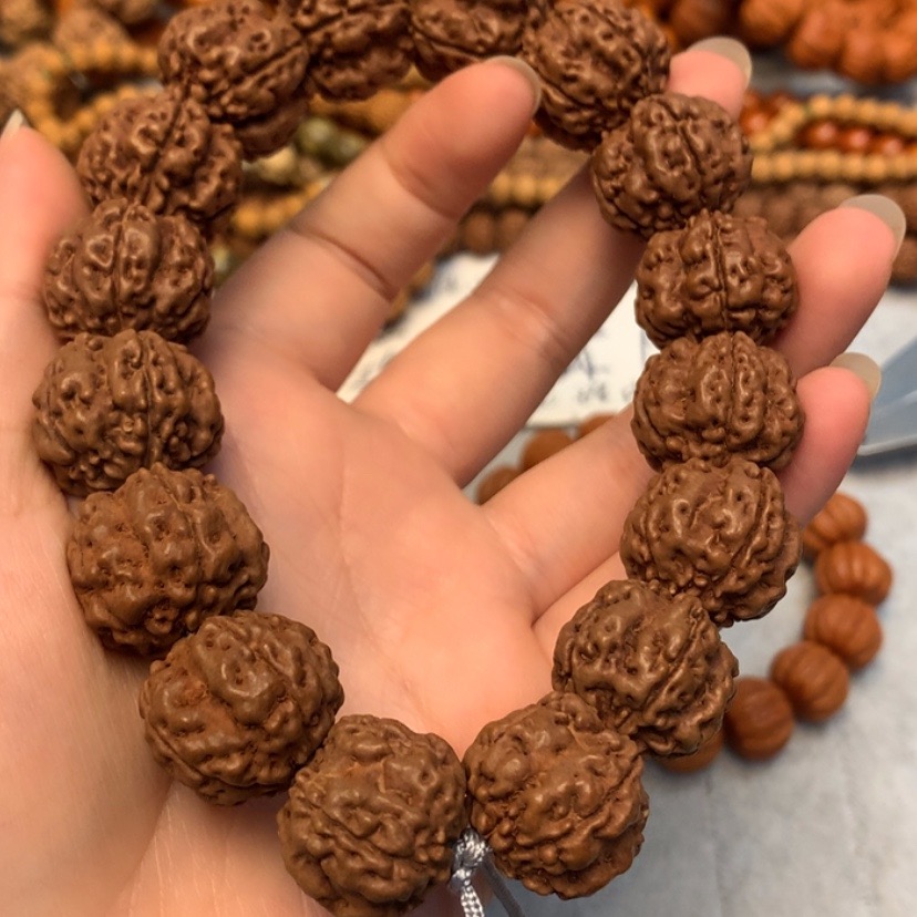 原生态方墩方头梅花13mm小金刚菩提子手串爆肉老树原皮梅花桩