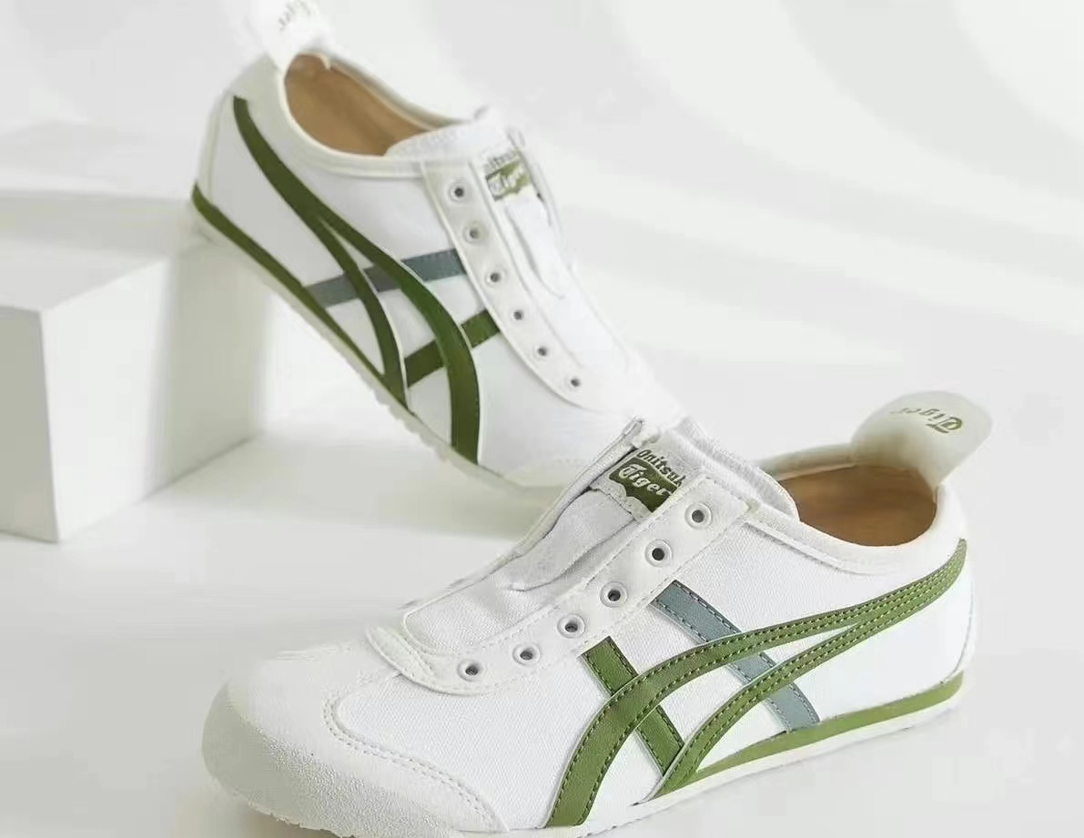 Onitsuka Tiger鬼塚虎一脚蹬运动休闲鞋百搭布鞋时尚1183B772-104