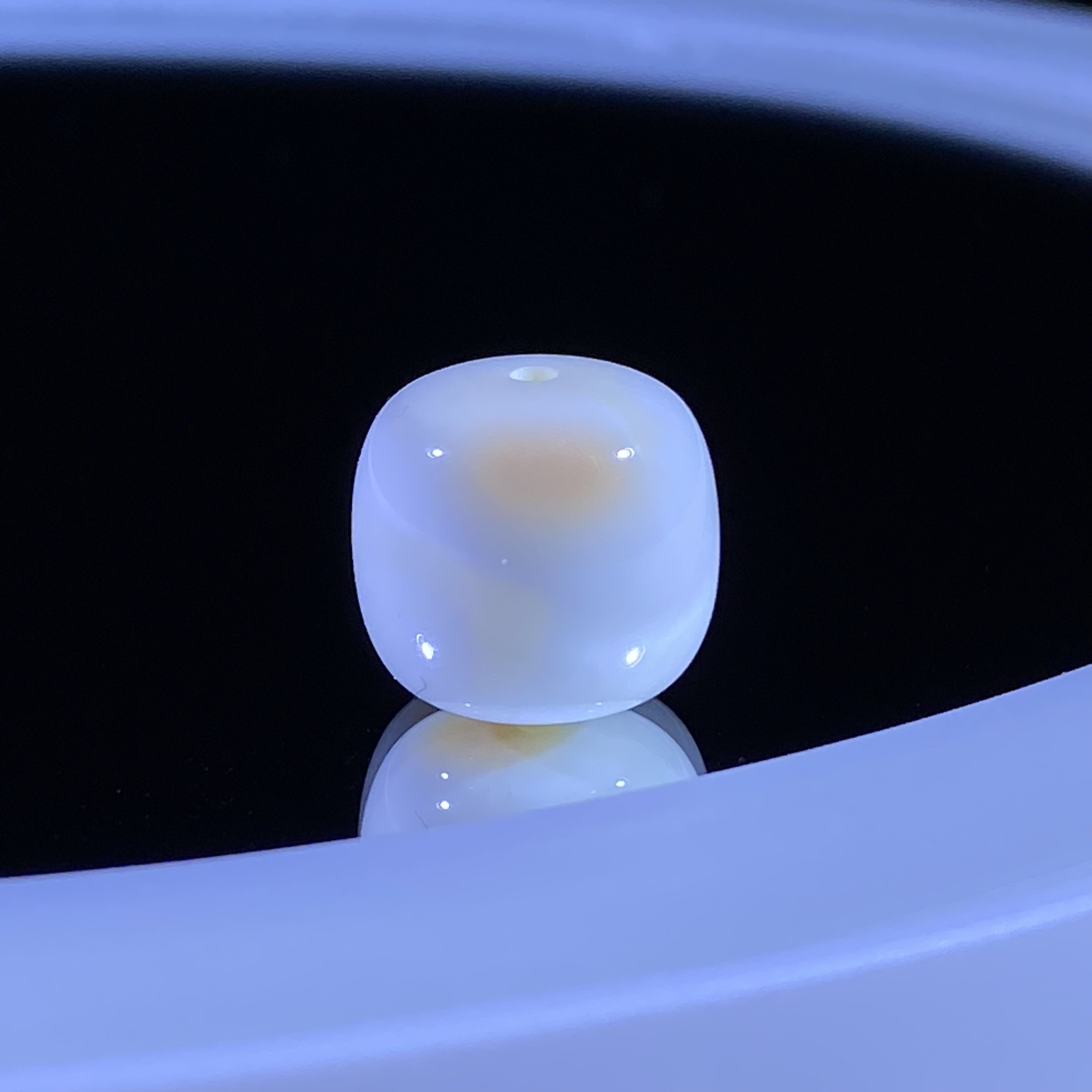 12.6尺寸 漆瓷白粉沁蜜蜡老型 全品难遇粉沁 真的粉