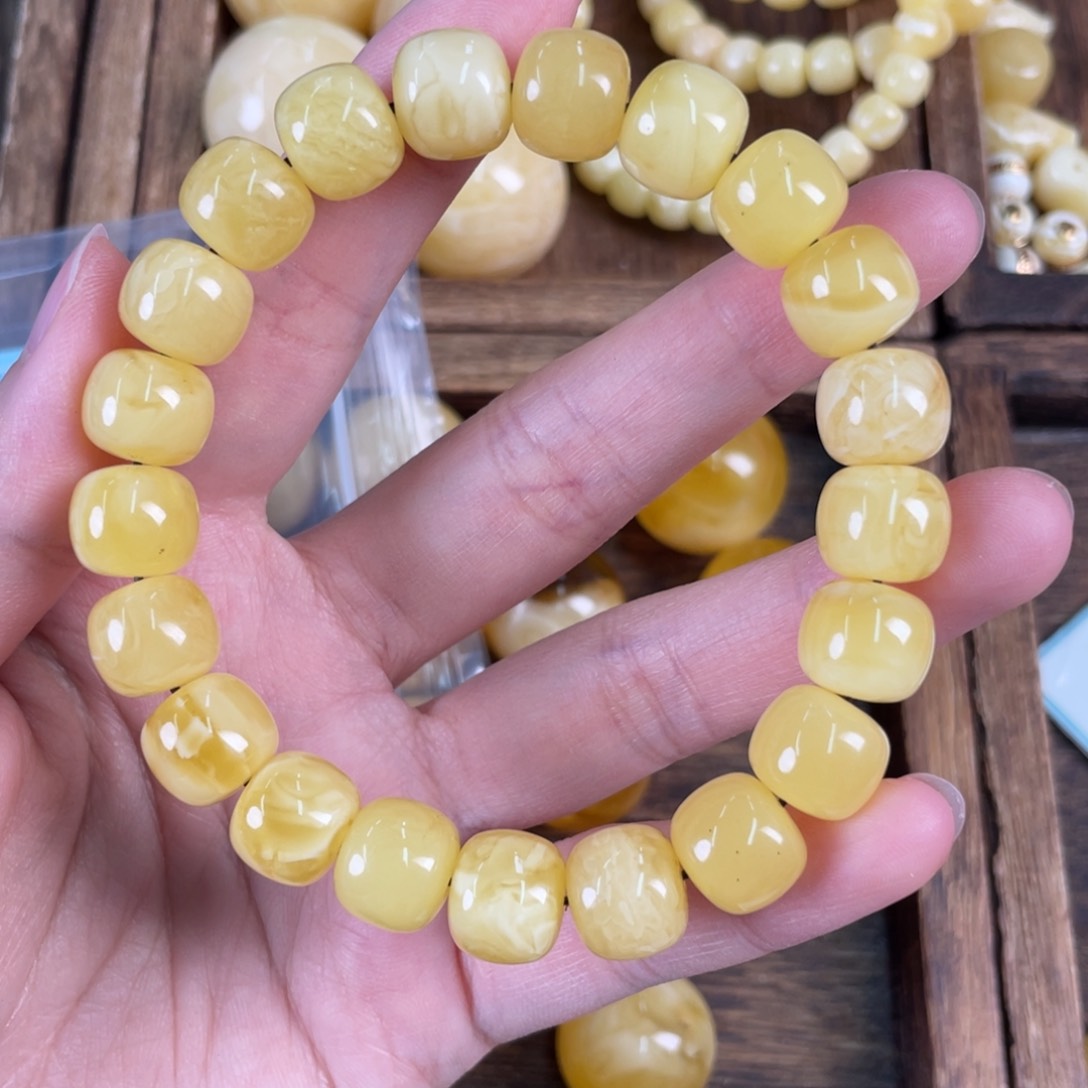 琥珀裸石未镶嵌天然501