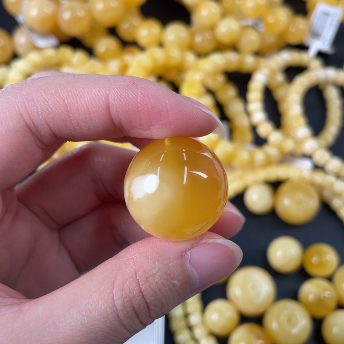 【闪购商品】琥珀裸石未镶嵌带**哥416