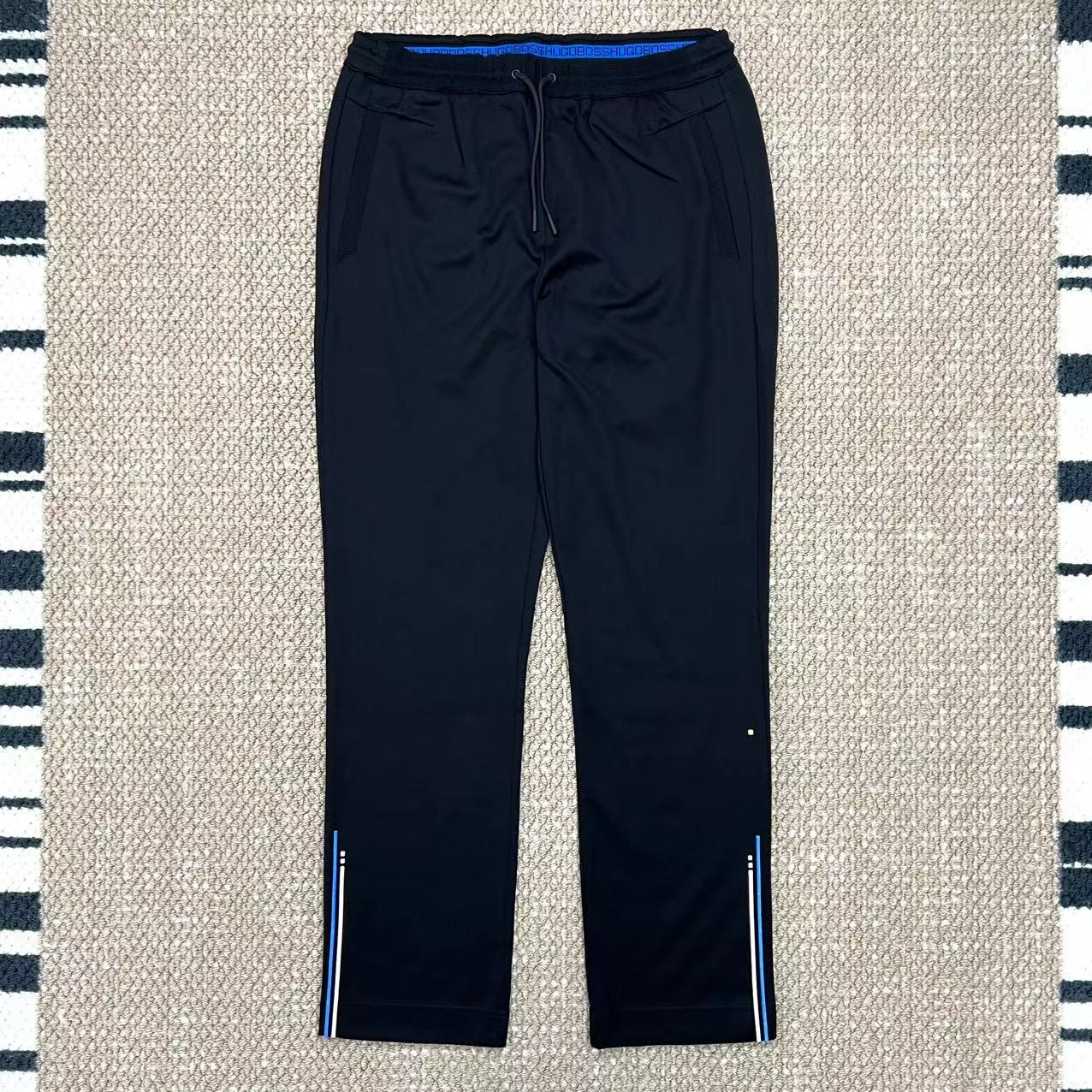 未使用 HugoBoss/雨果博斯 男士经典黑色休闲百搭运动卫裤