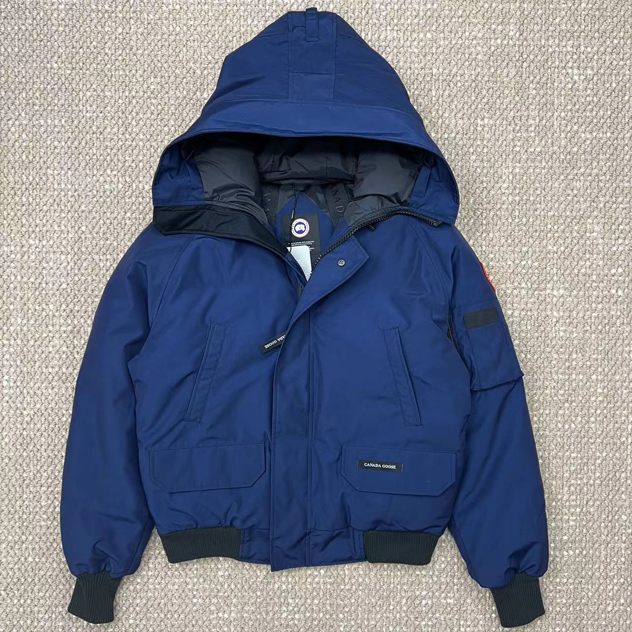 未使用 CANADA GOOSE 加拿大鹅Chilliwack飞行员羽绒服2050M