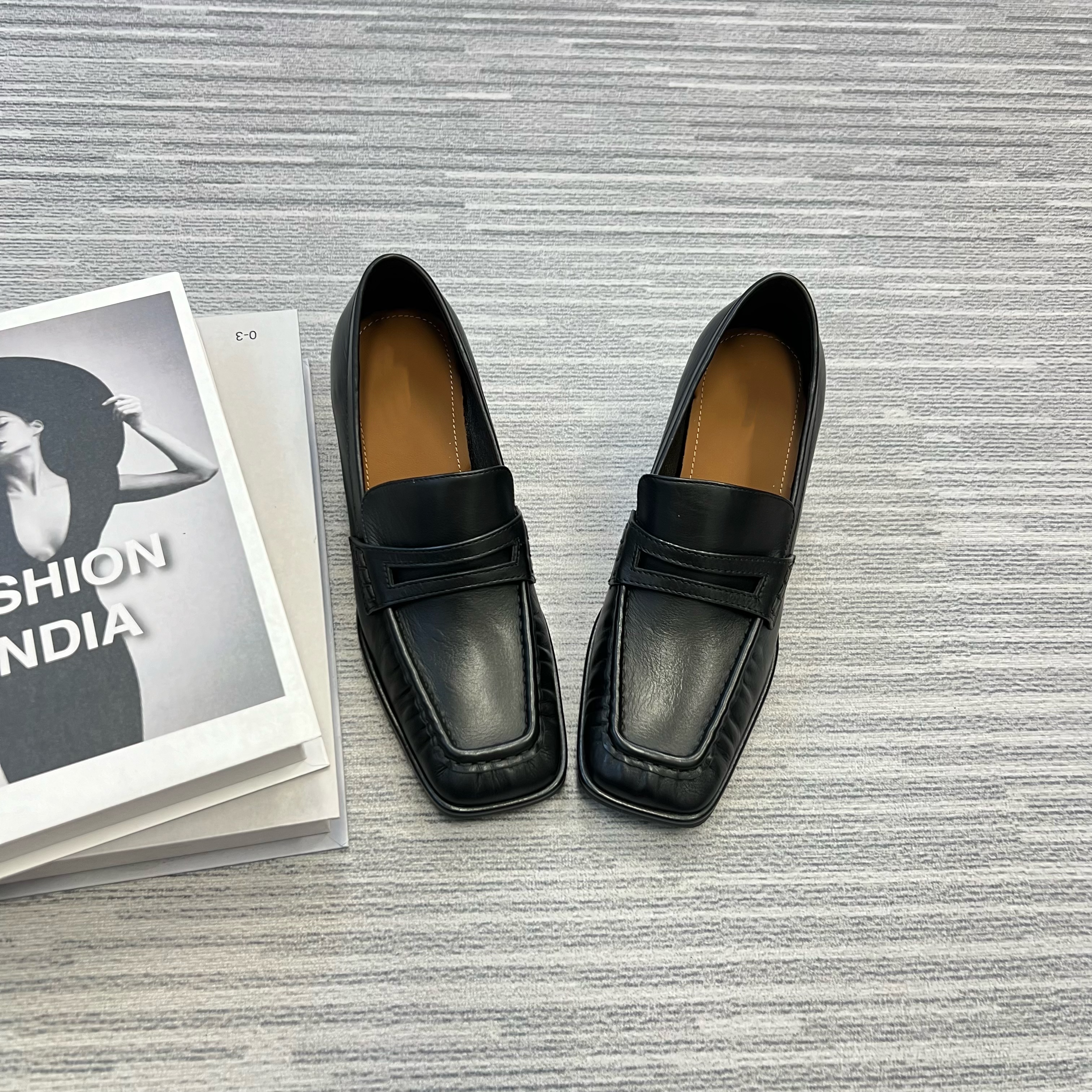 F2024欧洲站英伦风小众设计小方头时尚百搭小单鞋F8356