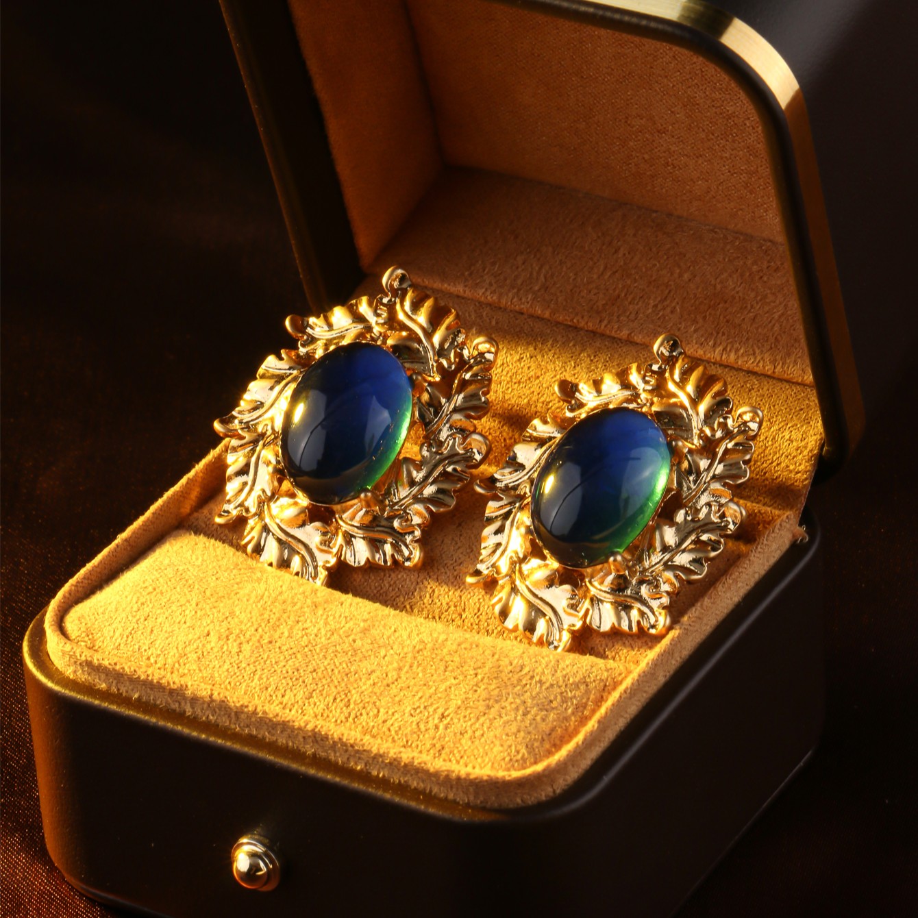 铜合金玻璃耳饰 复古镀真金雕刻叶子时尚耳钉