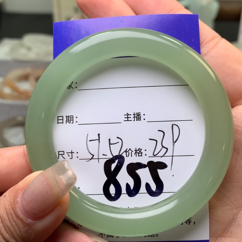 【闪购商品】石英质玉手镯未镶嵌
