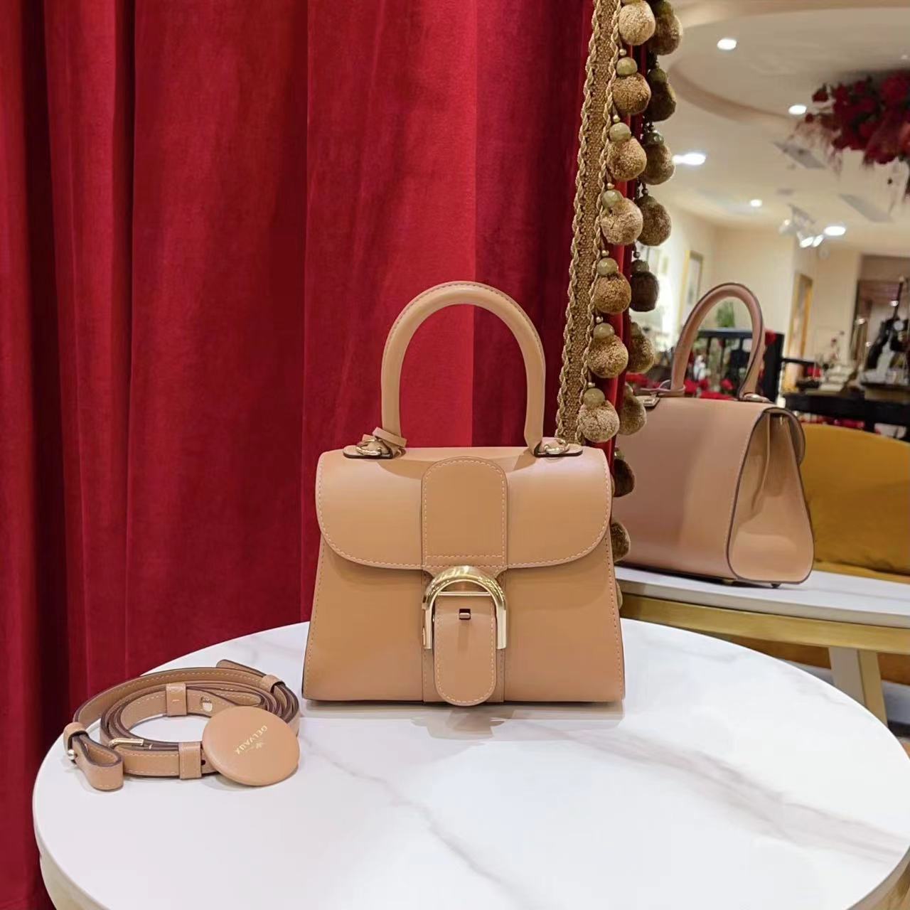 95新 Delvaux/德尔沃 丨brillant mini奶茶色金扣手提包 19480711