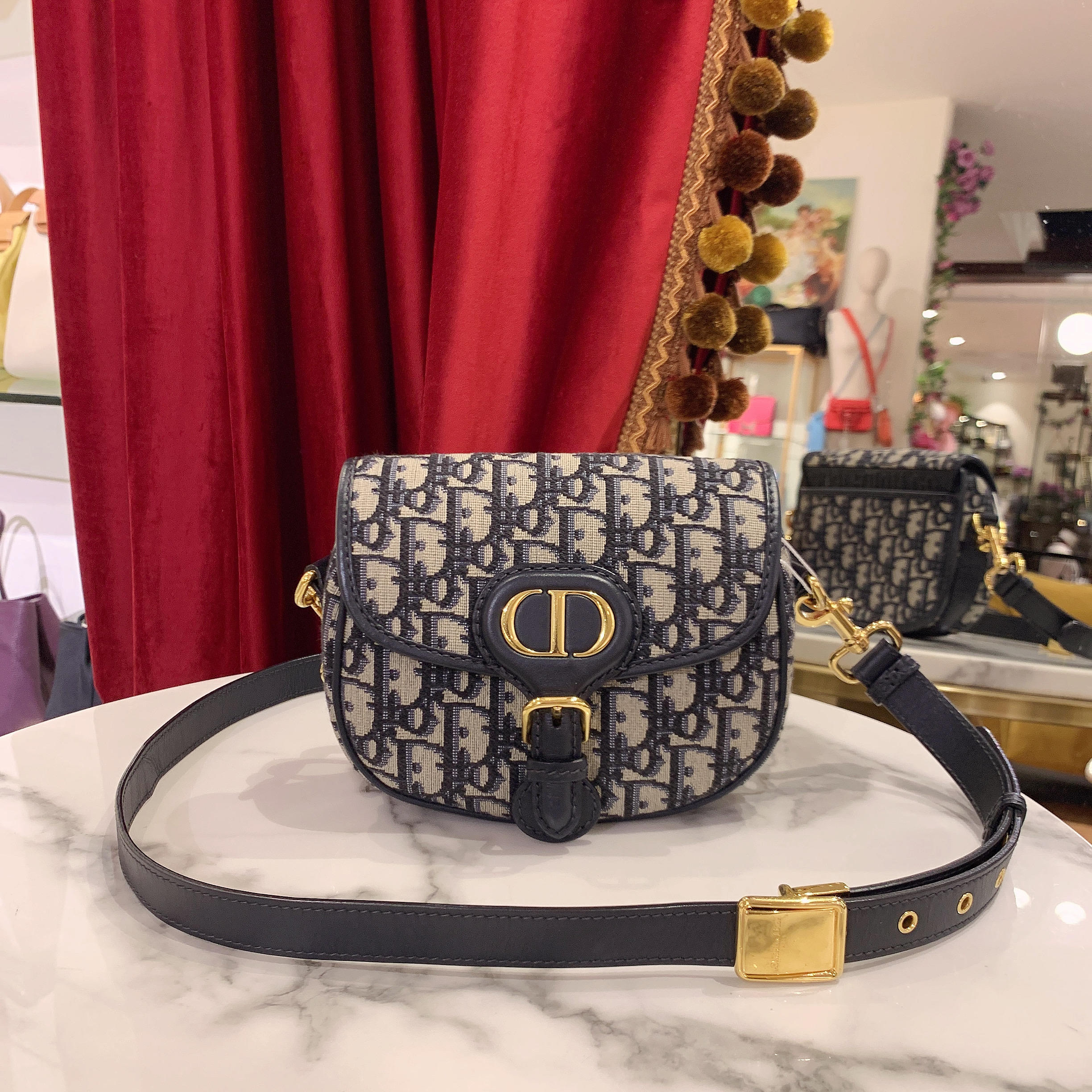 95新 DIOR/迪奥 GGS萌萌丨bobby小号老花金扣单肩包20年56487572