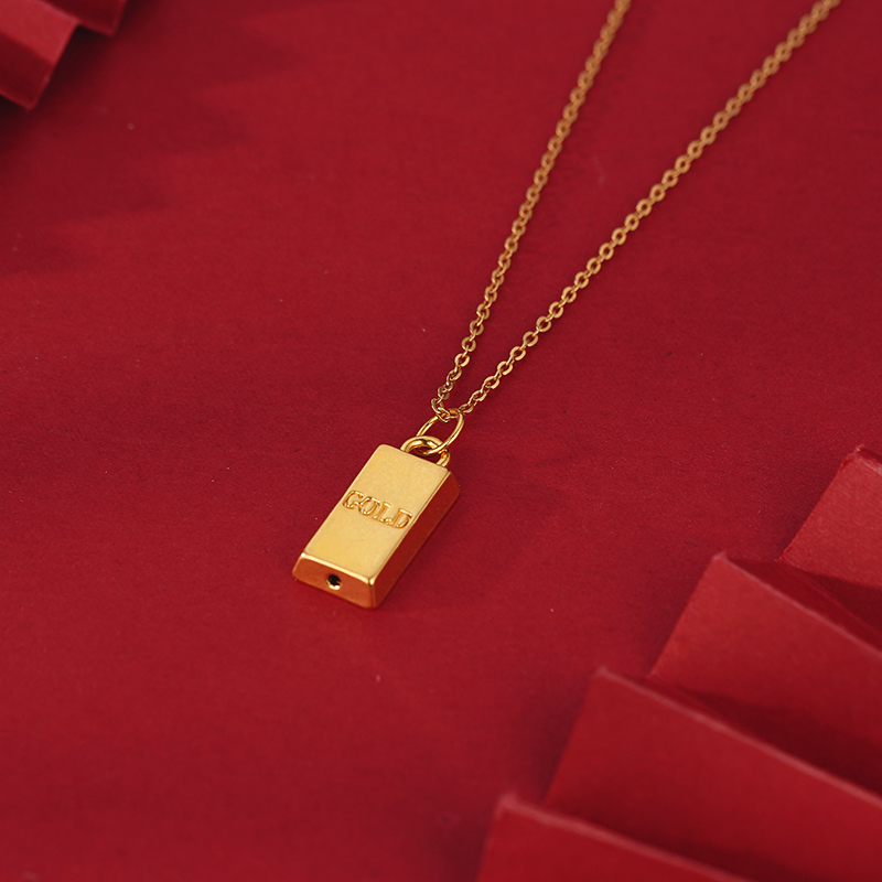 梦金园足金硬金经典时尚设计轻奢气质ins风格GOLD暴富金砖吊坠