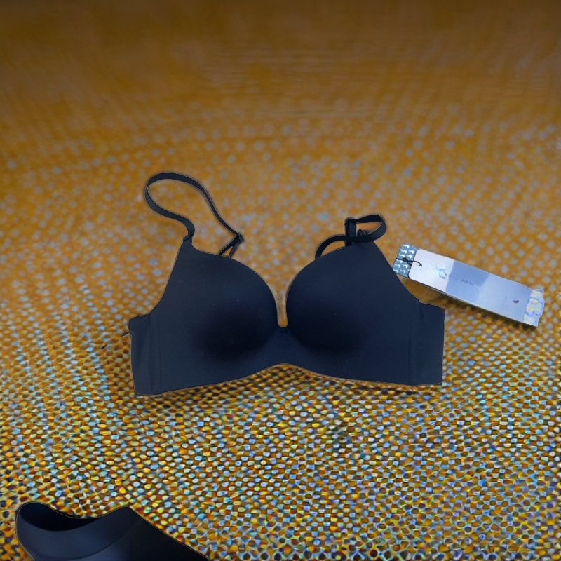 黑天鹅美胸能量文胸