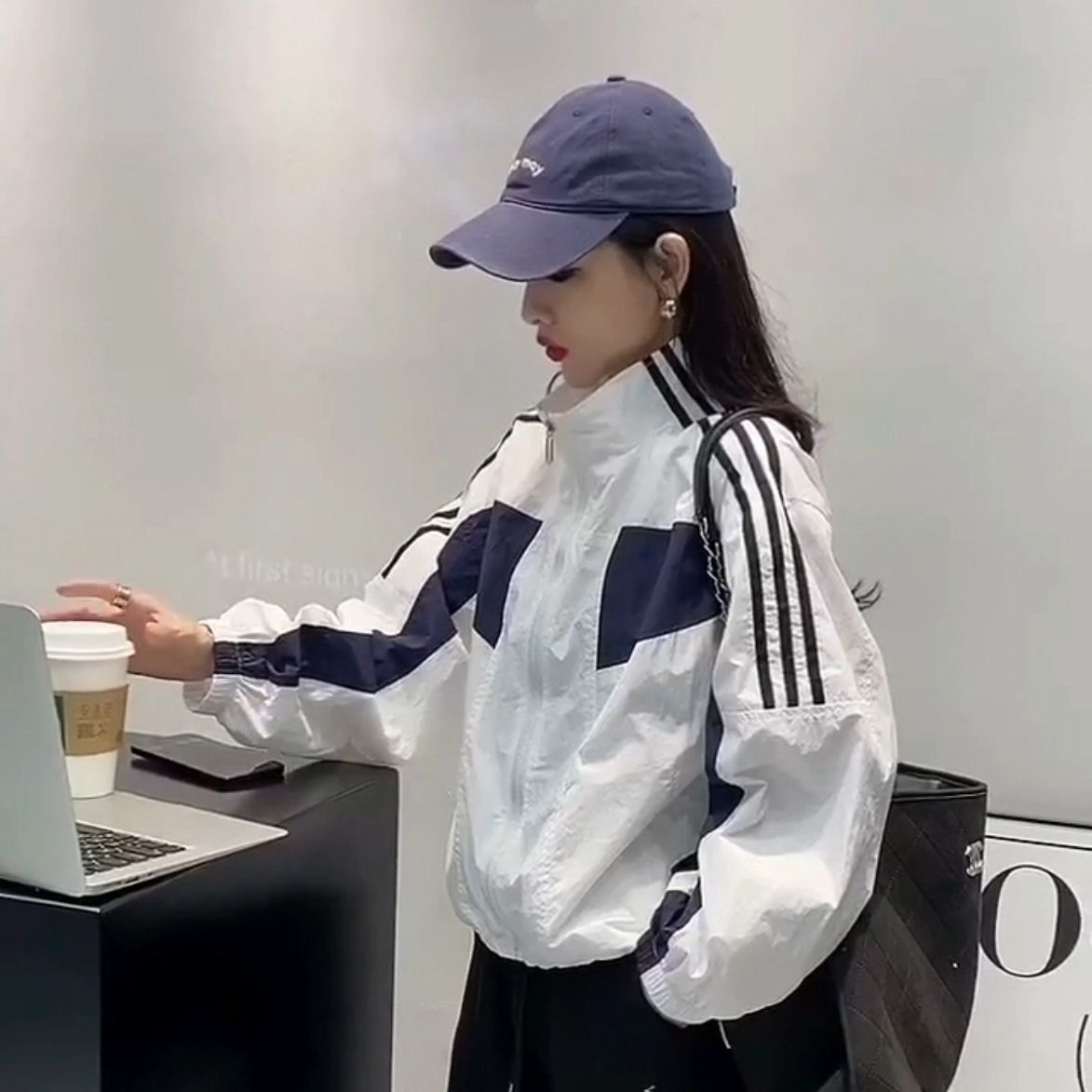 立领长袖撞色短外套女2025年春季新款韩版显瘦小个子洋气夹克外套