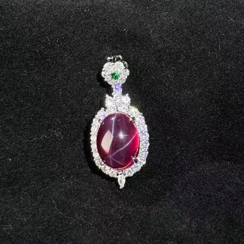 六芒星光鸽血宝石红高级精致吊坠  约18x12x11mm