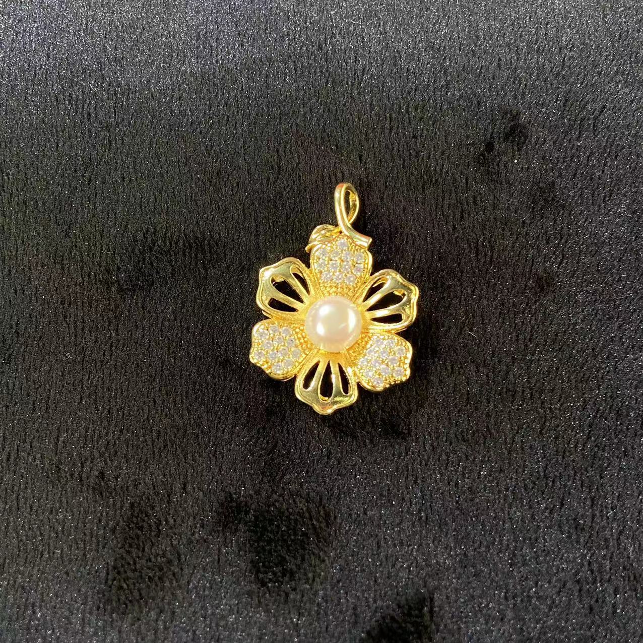 天然淡水珍珠花花精致轻奢设计吊坠