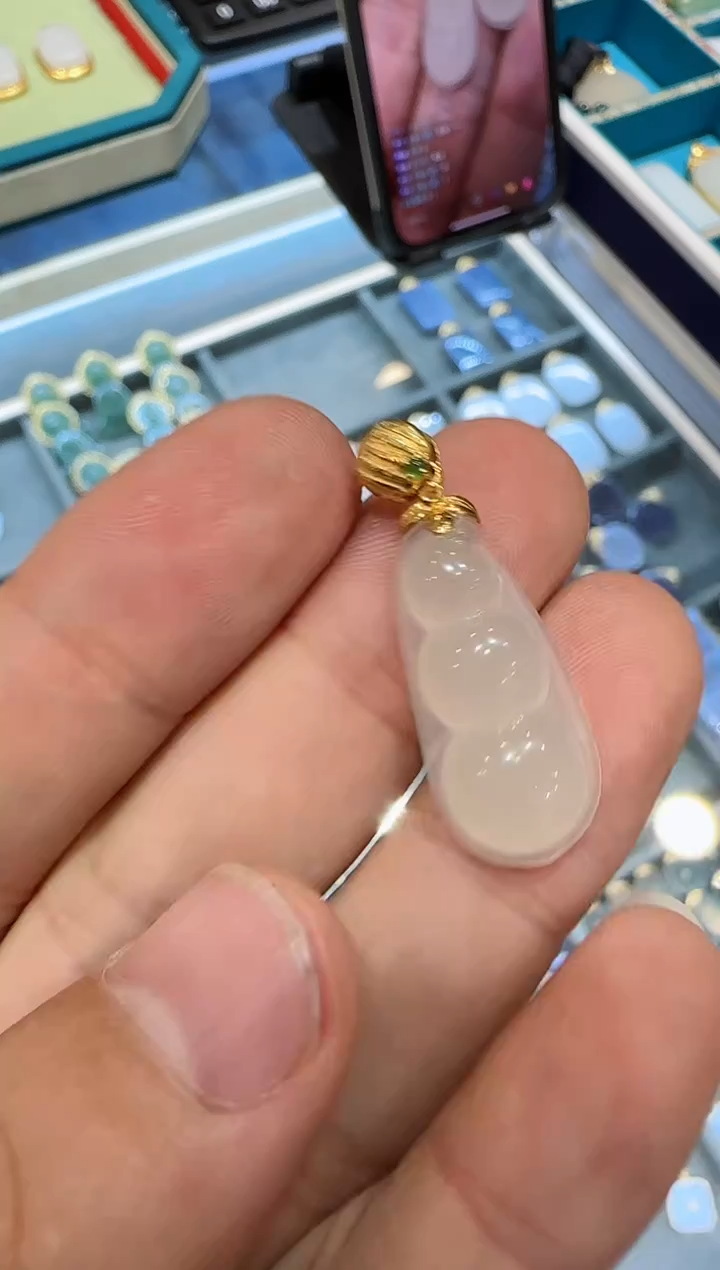 【闪购商品】和田玉吊坠（不含链）18K金镶嵌Z09