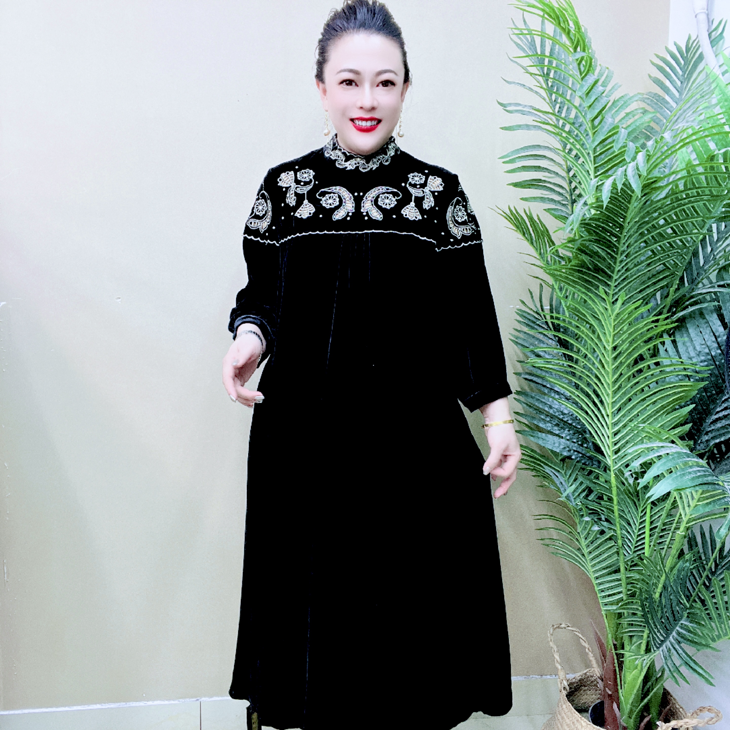 桑蚕丝气质时尚轻奢立领中长款连衣裙10A2177