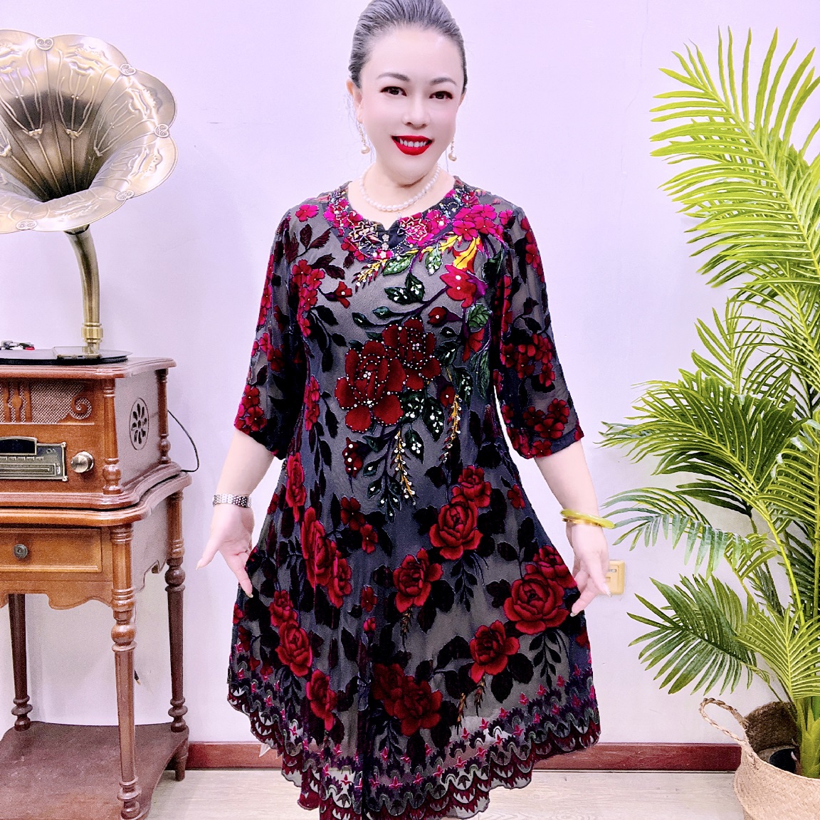 V领桑蚕丝新中式连衣裙中老年时尚妈妈装春装43A1776