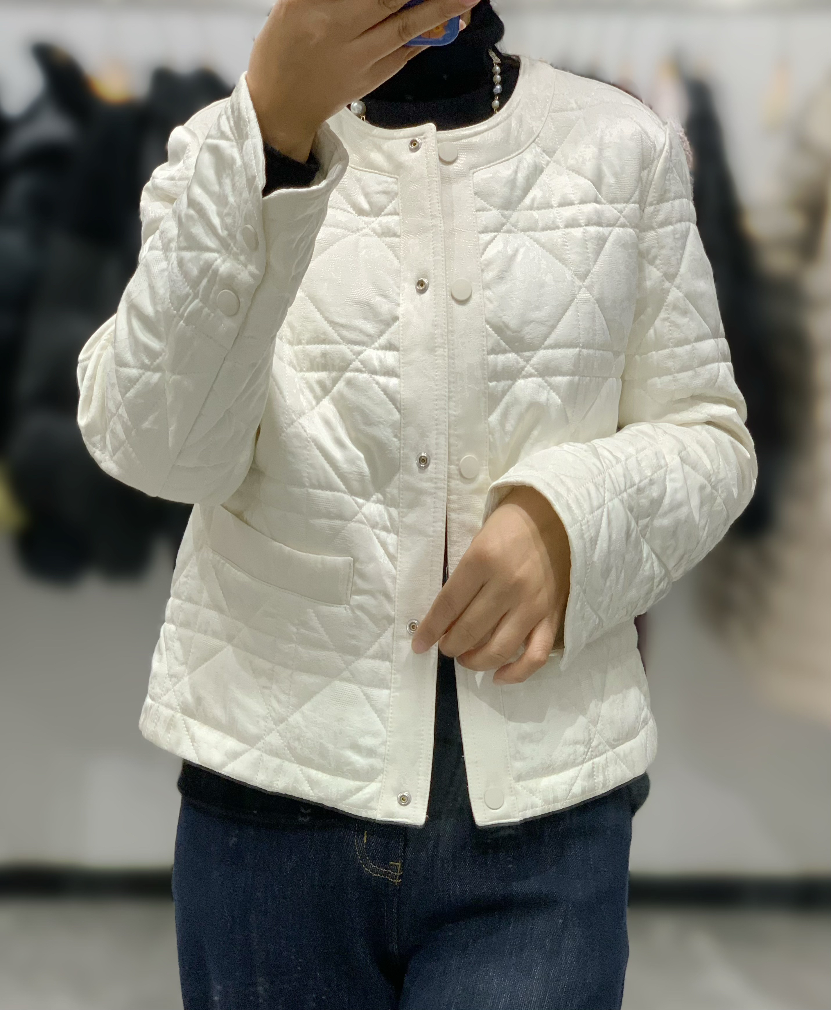 《Kin.轻奢服饰》新款欧货圆领提花压线气质款薄款短款棉衣外套