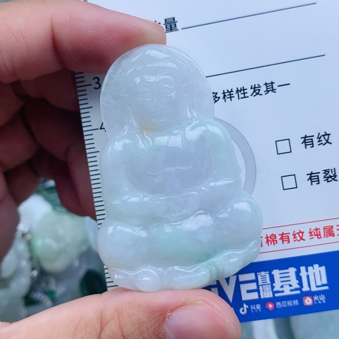翡翠颈饰未镶嵌纯天然