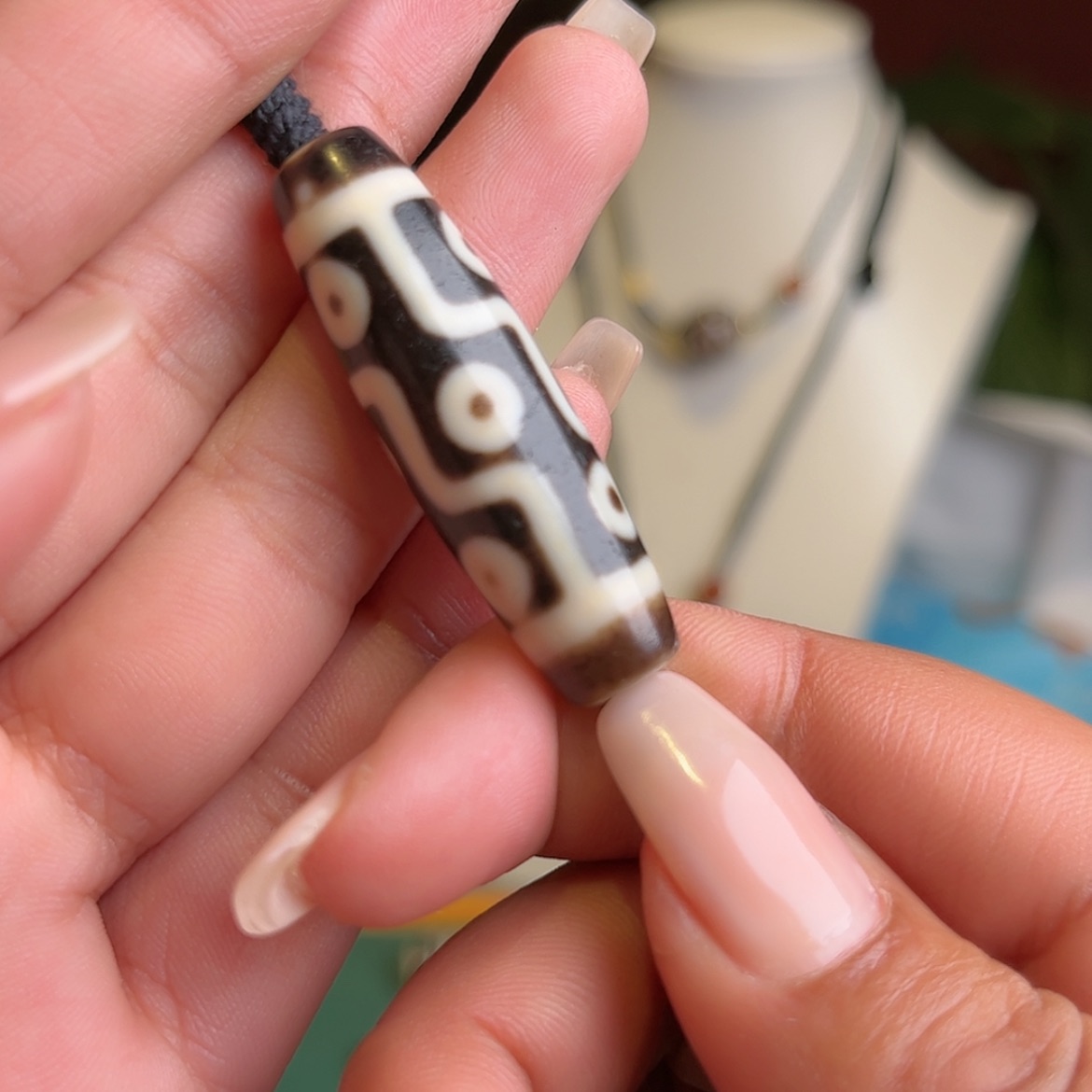 【闪购商品】玛瑙/玉髓珠子 未镶嵌刘***?