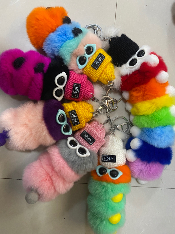 獭兔皮草毛毛虫挂件汽车钥匙扣挂链情侣玩偶挂饰带眼镜张峻豪同款