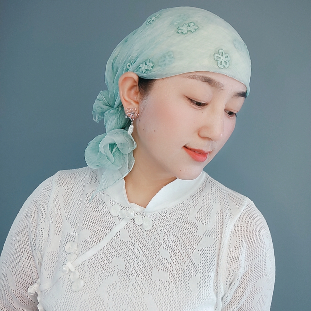 百分百桑蚕丝刺绣方巾