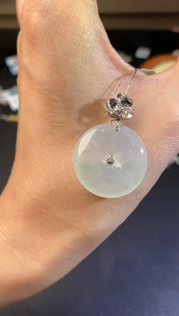 【闪购商品】翡翠镶嵌吊坠18K金镶嵌62|990 多样性发