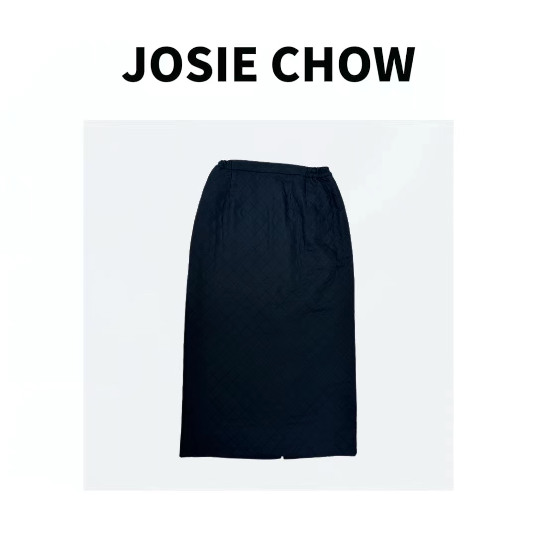 JOSIE CHOW【菱格夹棉】优雅立体剪裁直筒半身裙。JC742180