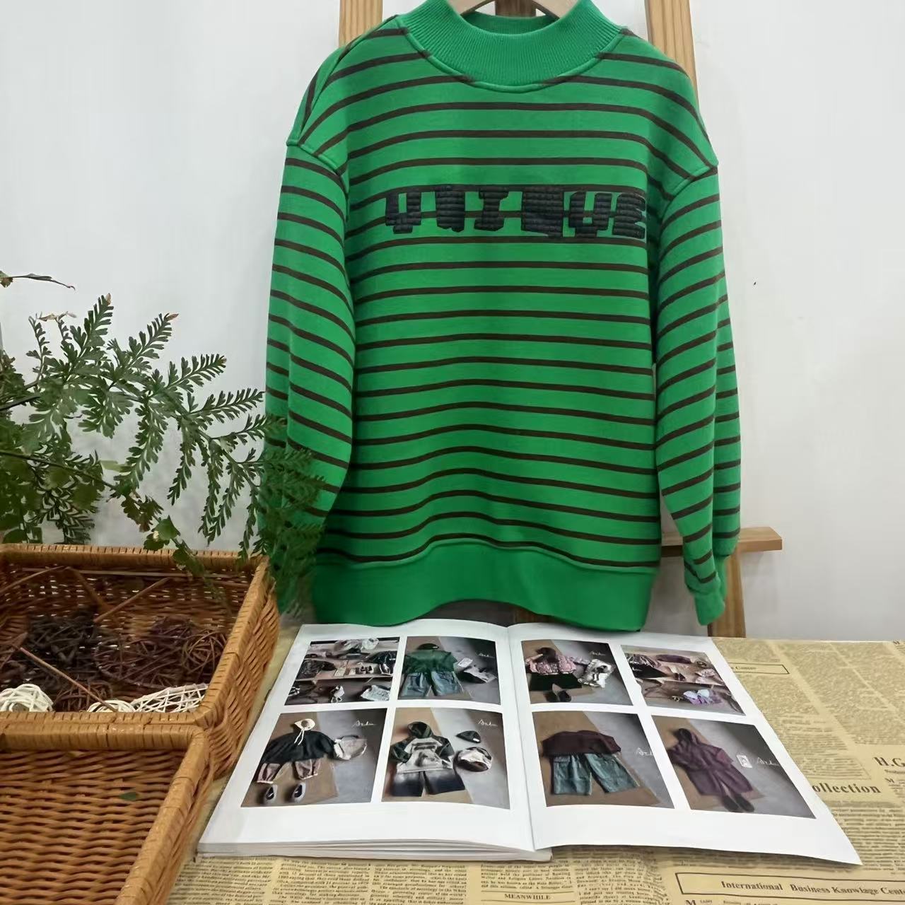 6085  秋冬中大童卫衣  B