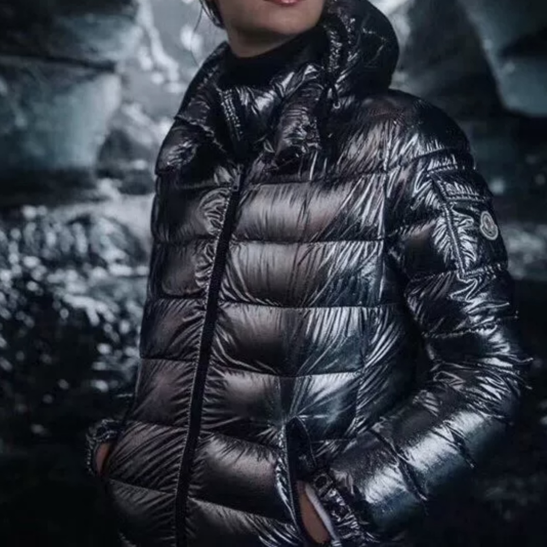 Moncler/盟可睐/1码/Bady银色袖标亮面羽绒服/95新/女款/05120