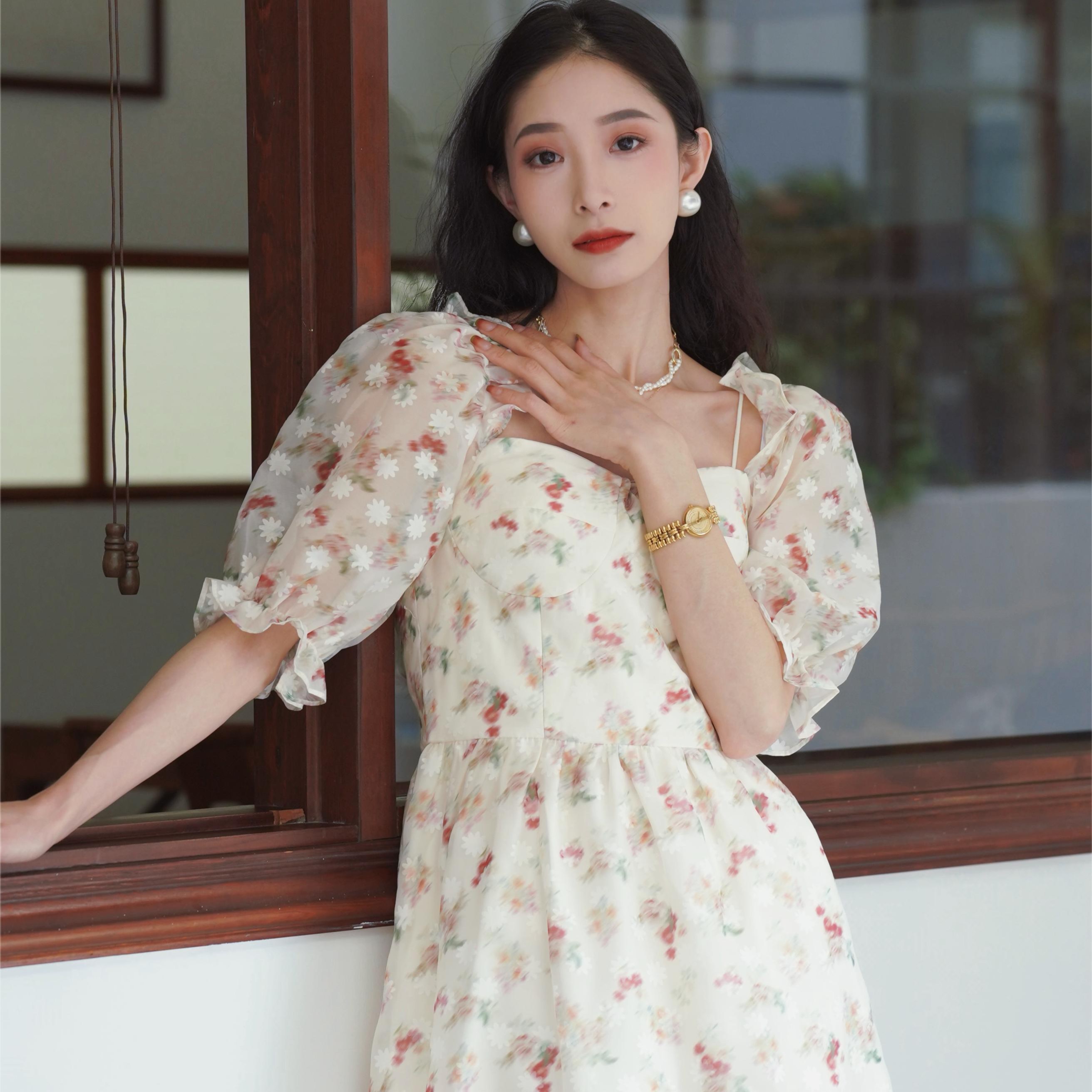 两三事暗香漂浮 春夏碎花裙海边仙女裙甜美显瘦收腰法式连衣裙