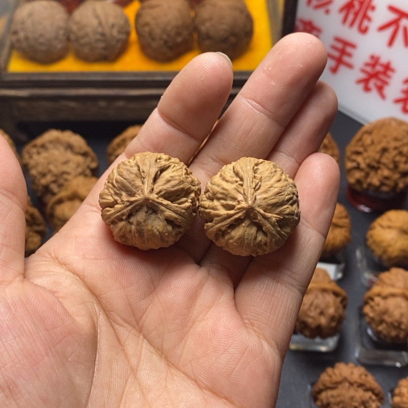 【闪购商品】桃核把件